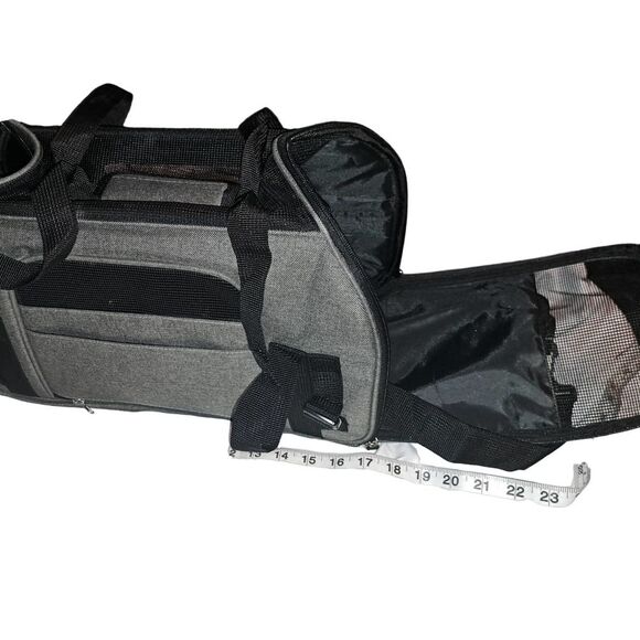 Collapsible Airline Approved Pet Carrier Duffle - Picture 4 of 9